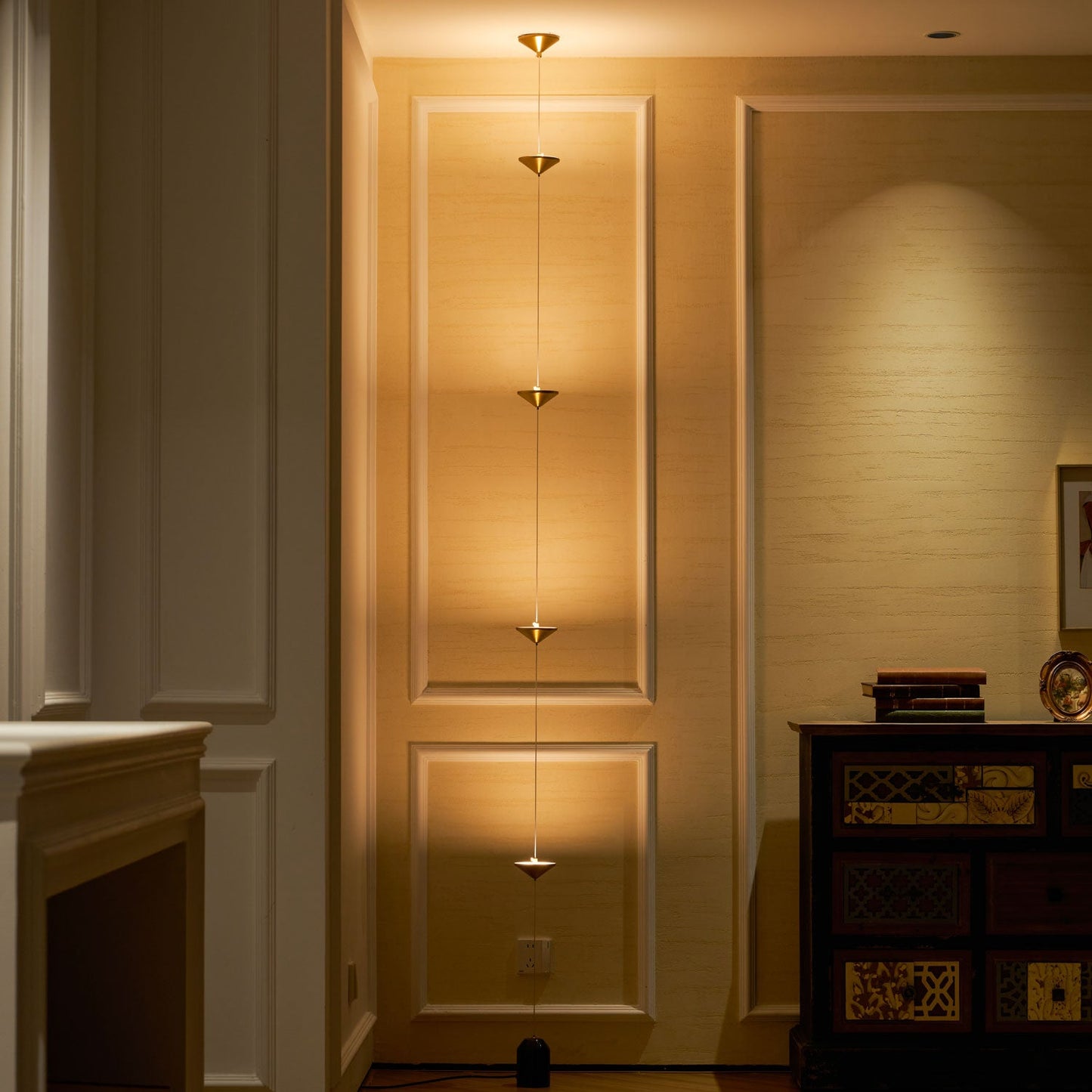 Conical Head Floor Lamp