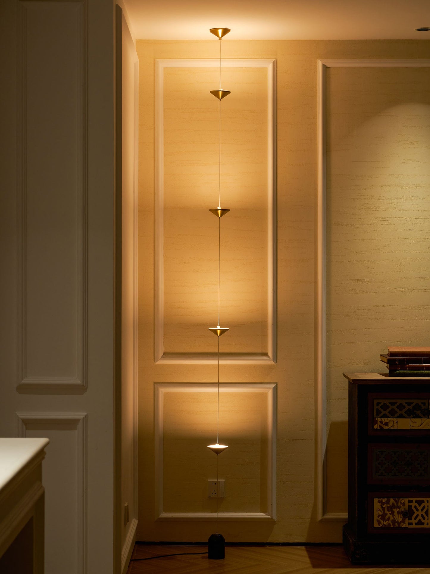 Conical Head Floor Lamp