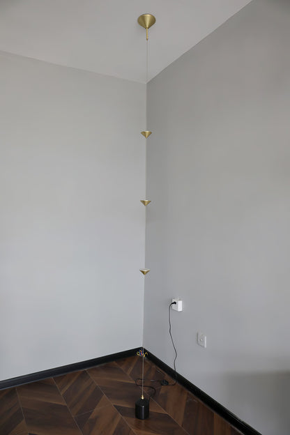 Conical Head Floor Lamp