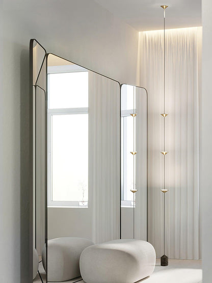 Conical Head Floor Lamp