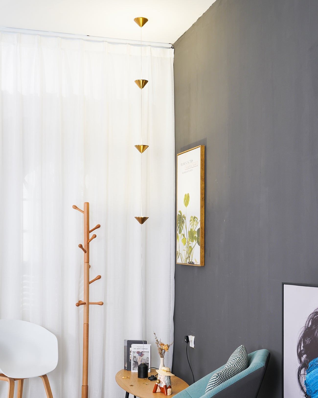 Conical Head Floor Lamp