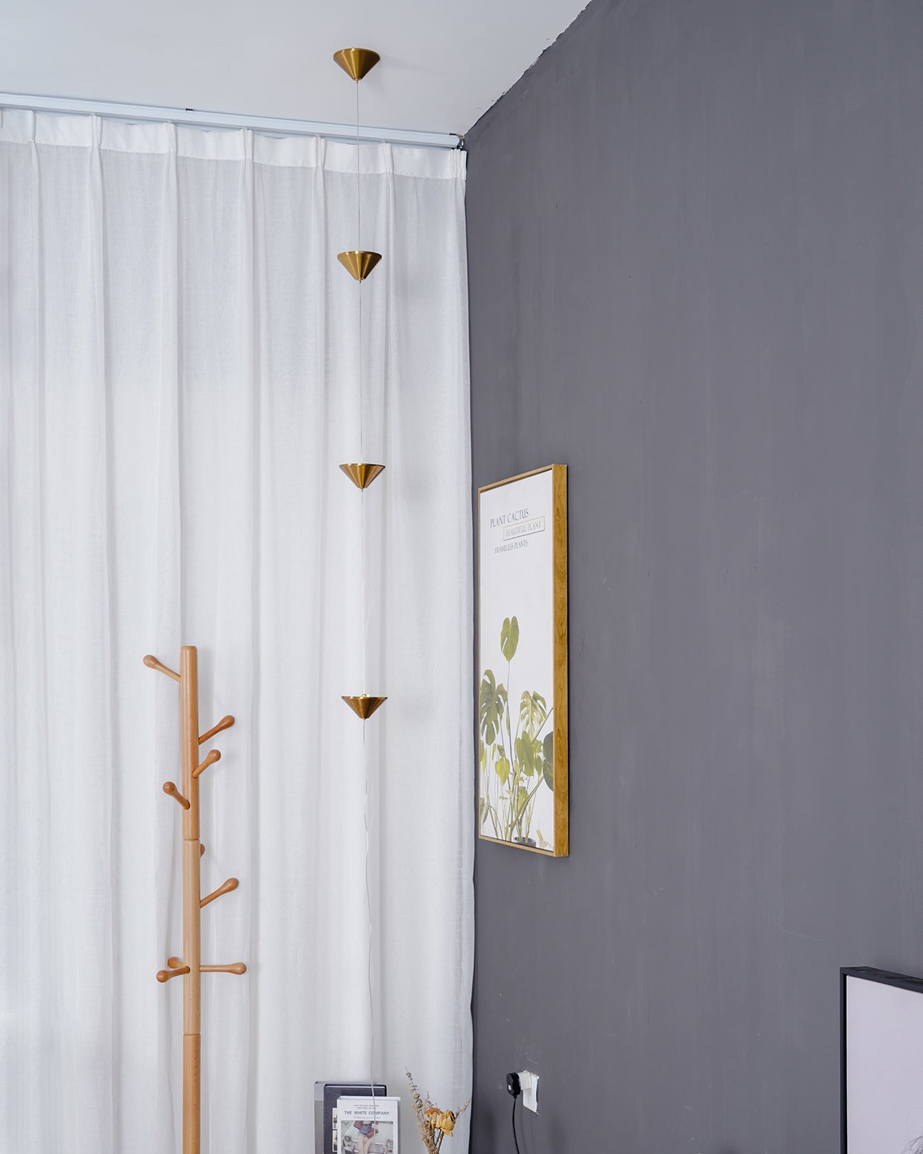 Conical Head Floor Lamp