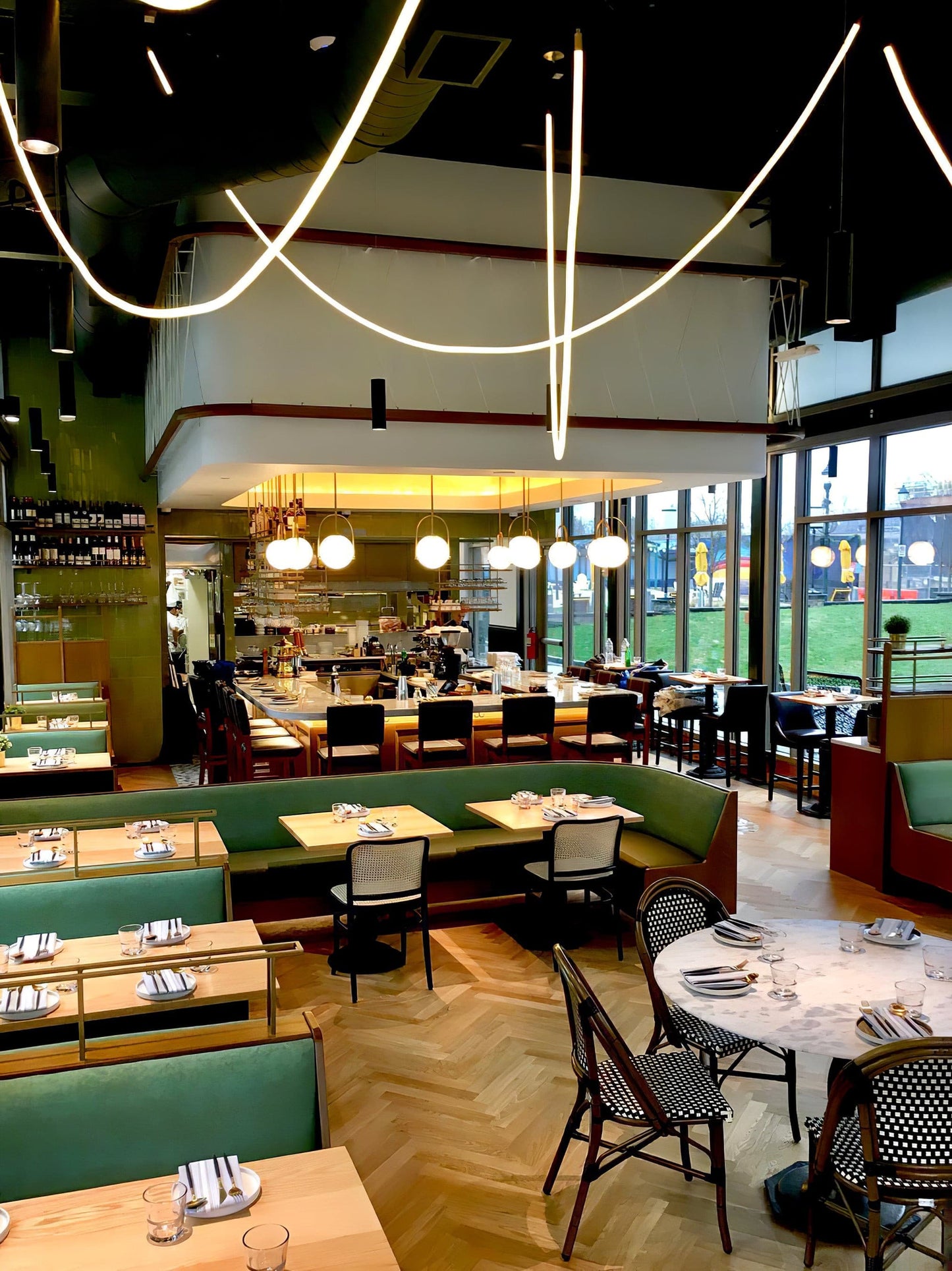 Flexible Linear Tube Pendant Light