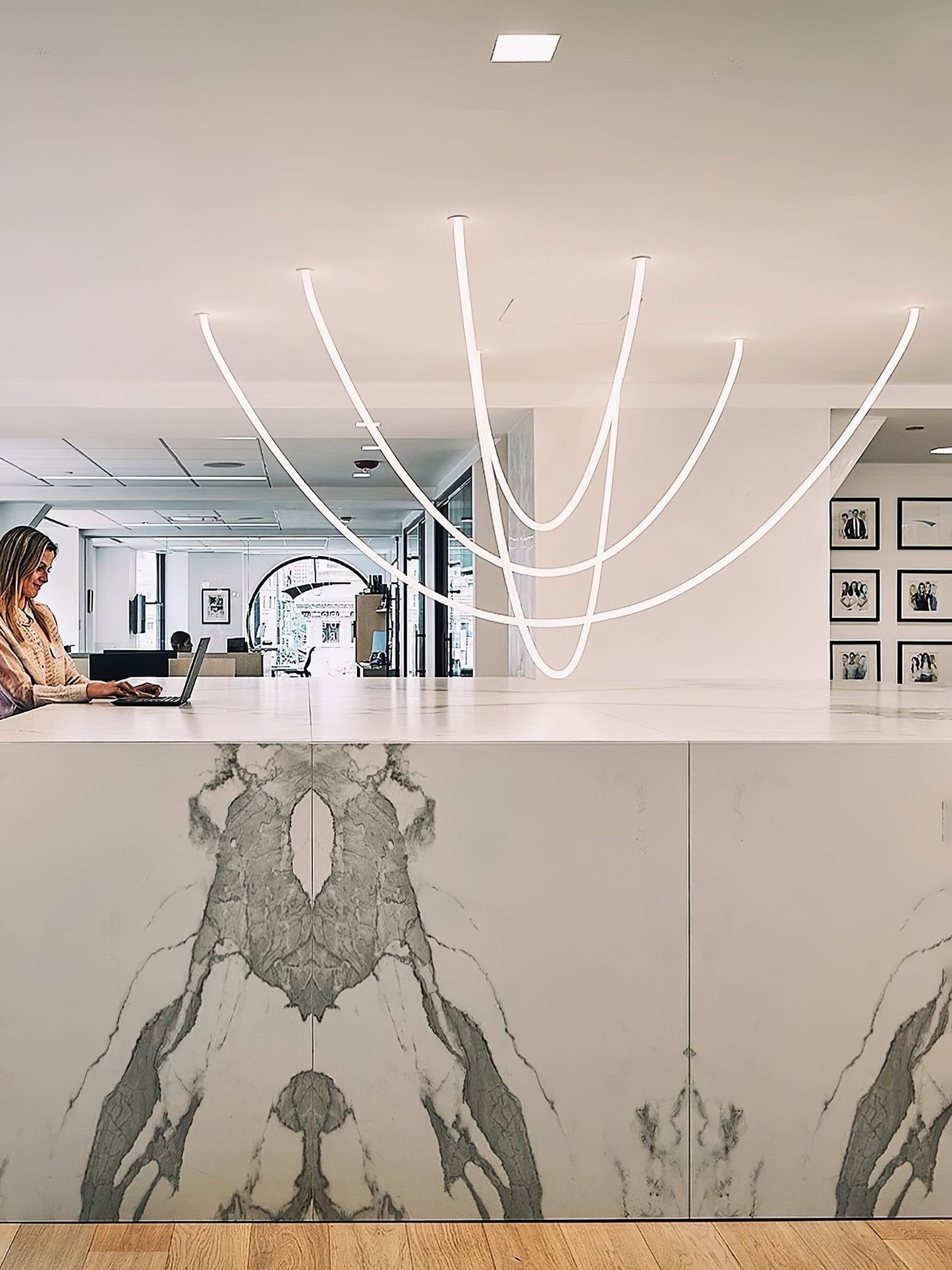 Flexible Linear Tube Pendant Light