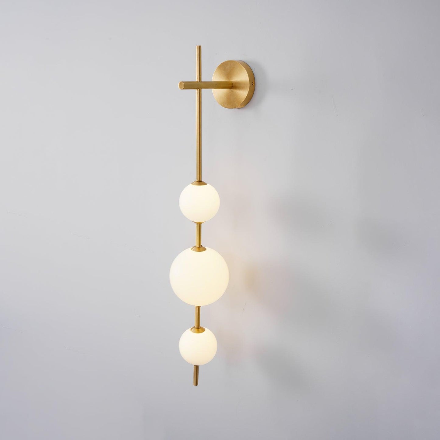 Linear Globe Wall Lamp