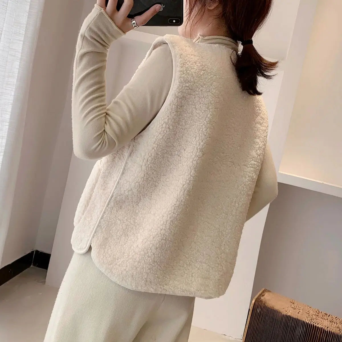 Sleeveless V-Neck Cardigan Vest with Pockets