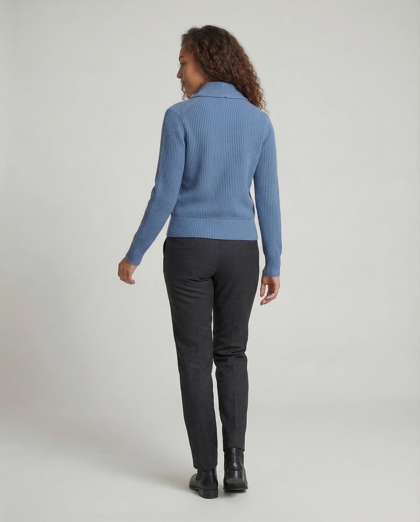 Ribbed Collared Buttoned Fitted Cardigan