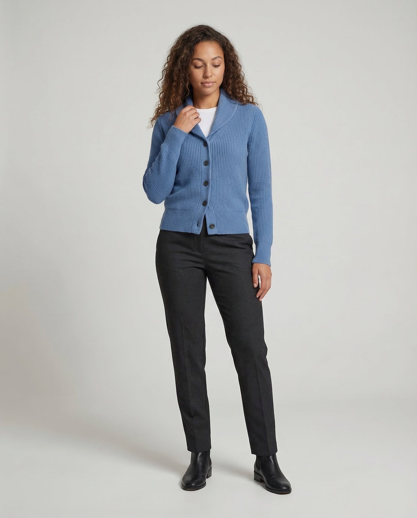 Ribbed Collared Buttoned Fitted Cardigan