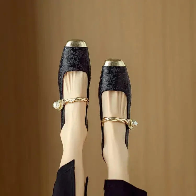Twisted Strap Low Chunky Heel Patterned Shoes