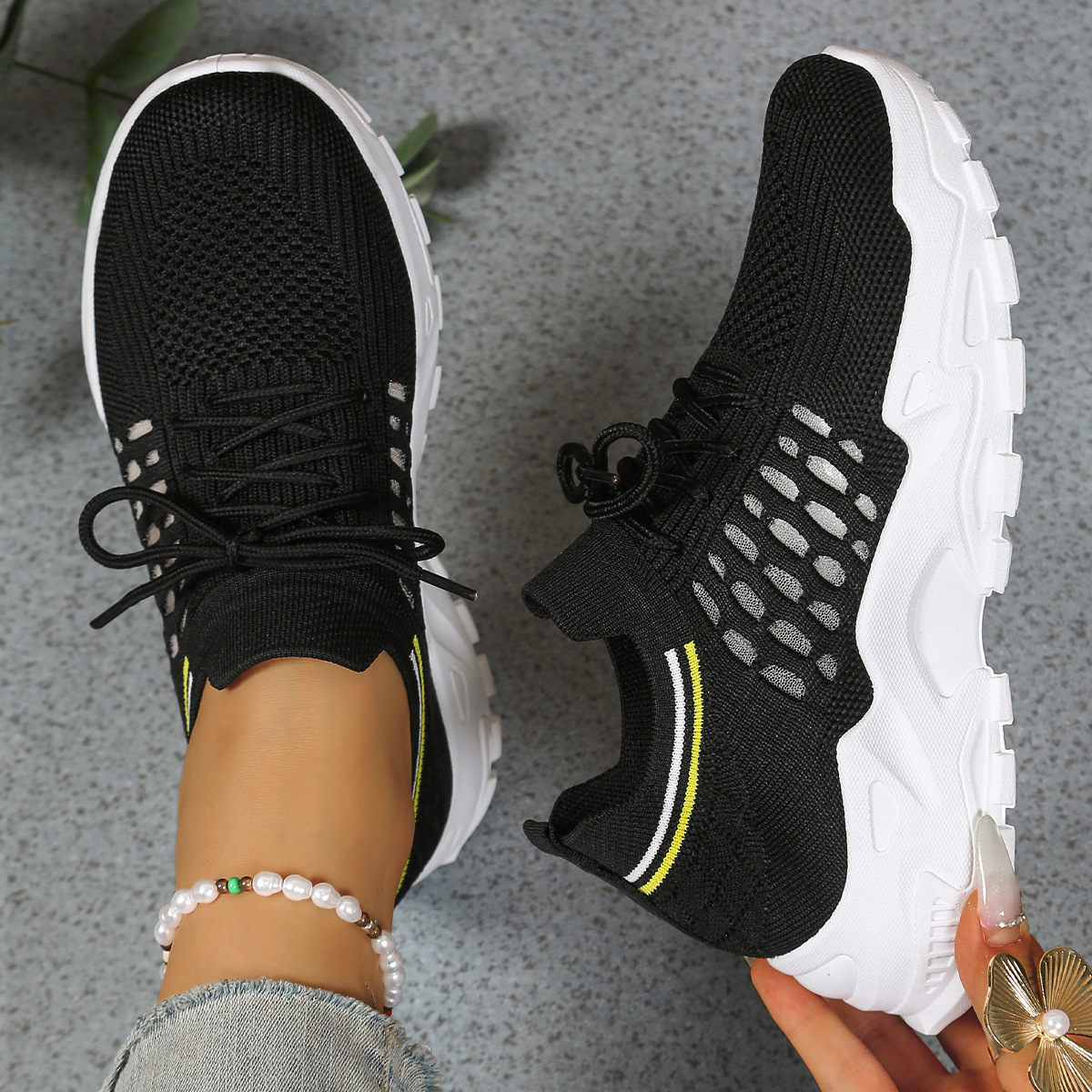 Round Toe Chunky Sole Knit Sneakers