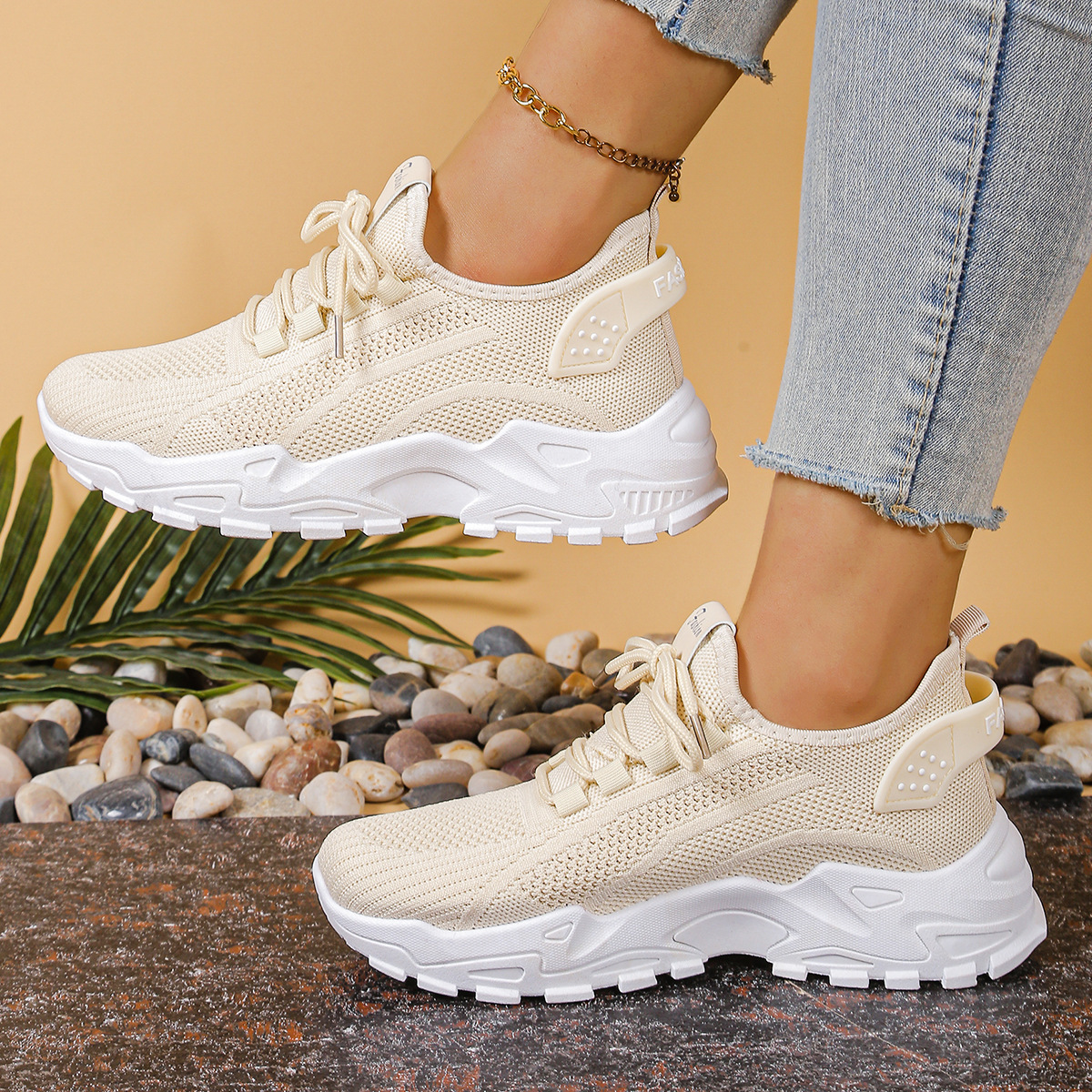 Round Toe Chunky Sole Knit Sneakers