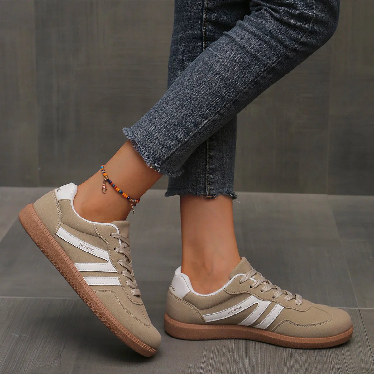 Low Top Lace Up Paneled Round Toe Flat Sneakers