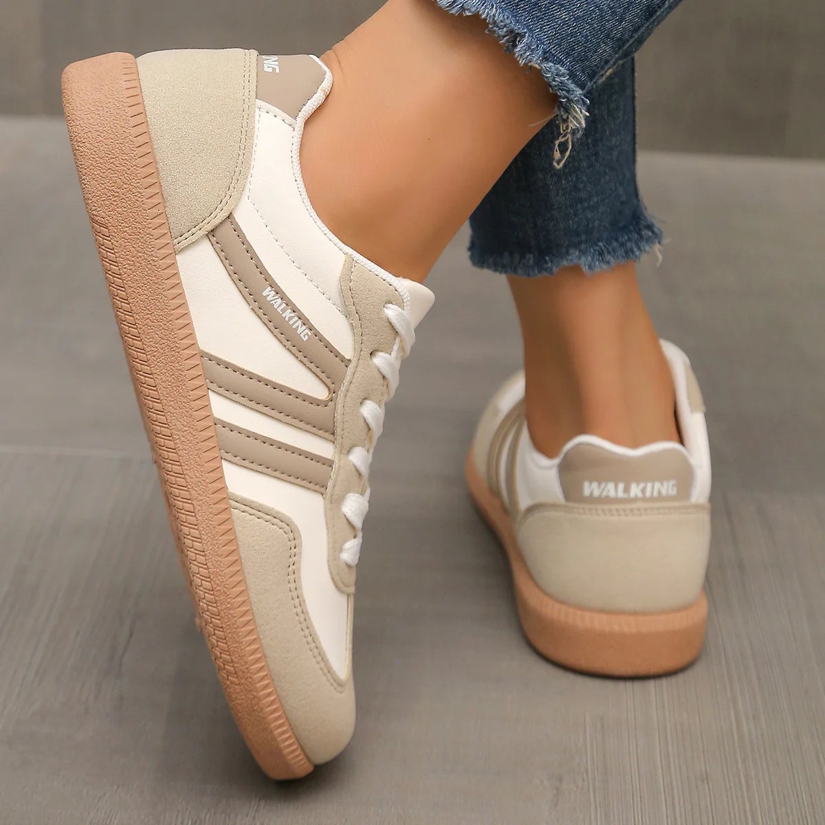 Low Top Lace Up Paneled Round Toe Flat Sneakers