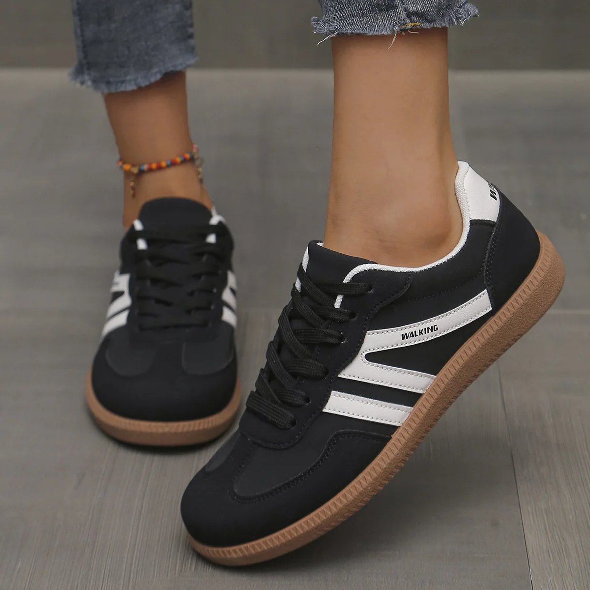 Low Top Lace Up Paneled Round Toe Flat Sneakers