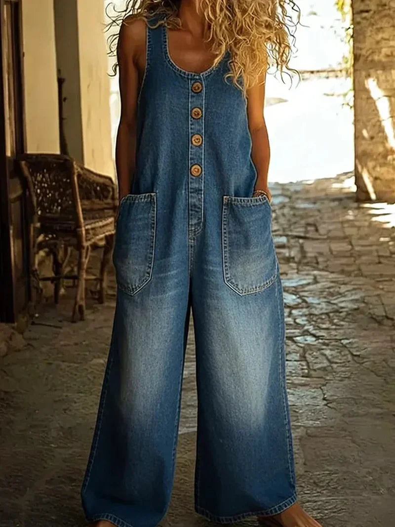 Sleeveless Scooped Buttoned Pocketed Slouchy Long Jumpsuit