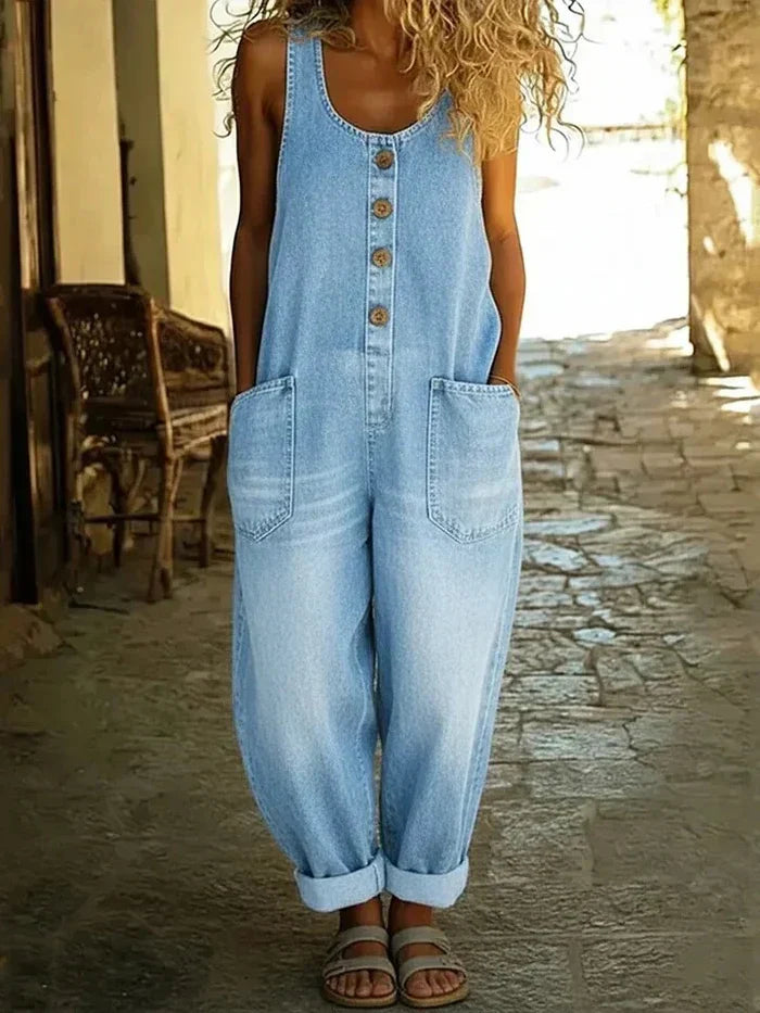 Sleeveless Scooped Buttoned Pocketed Slouchy Long Jumpsuit