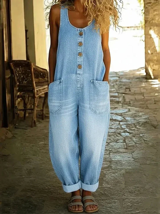 Sleeveless Scooped Buttoned Pocketed Slouchy Long Jumpsuit