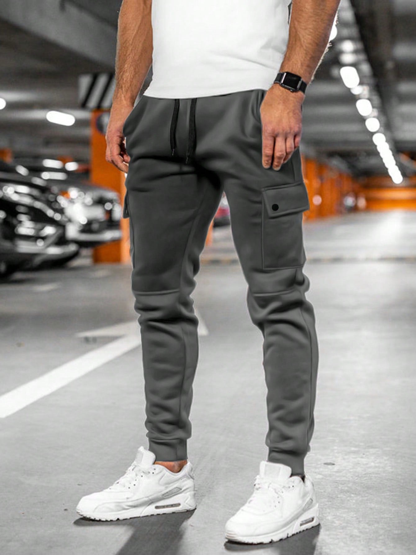 Pleated Wide-Leg Pants